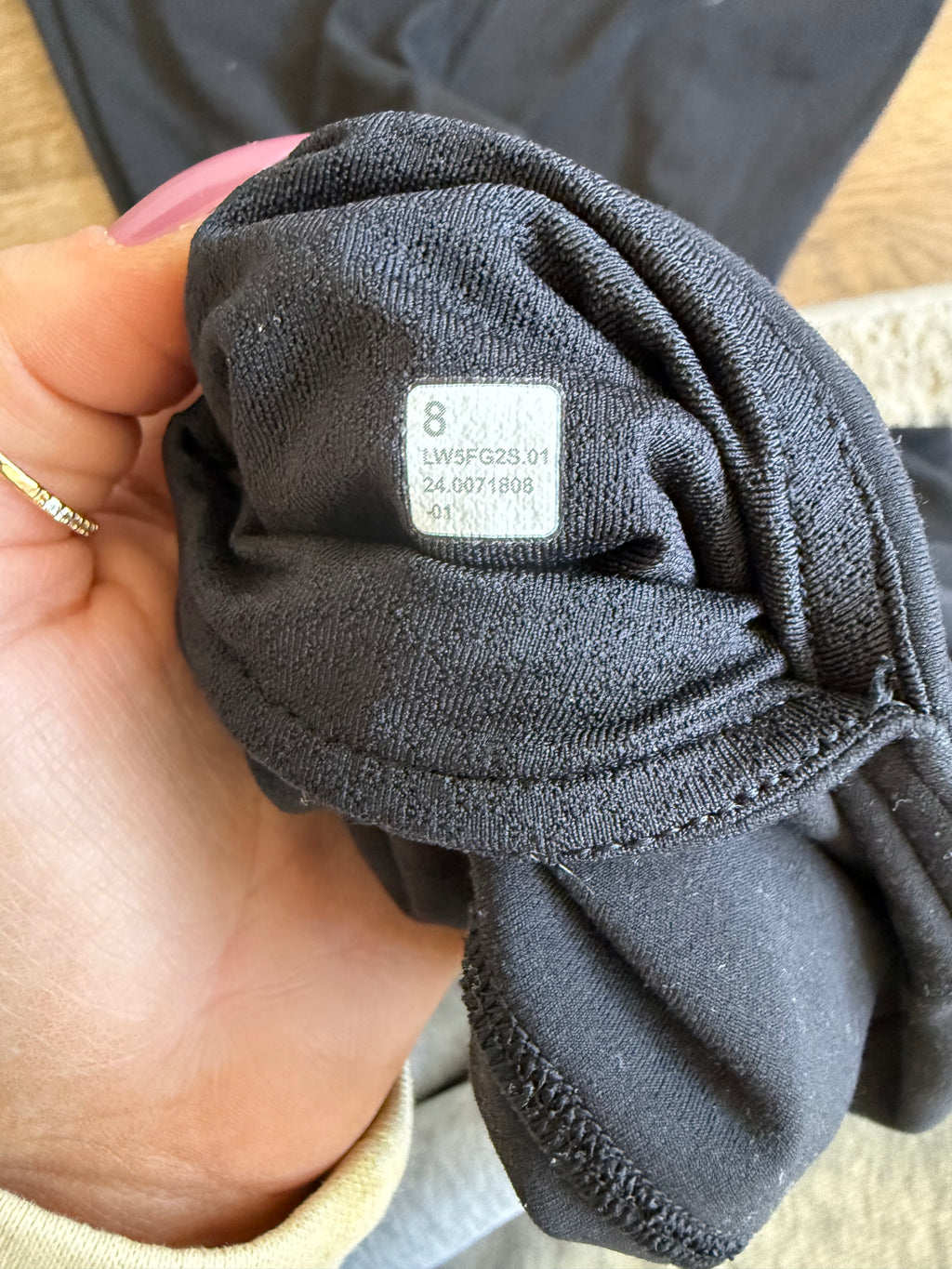 Lululemon 8 (retail $118)