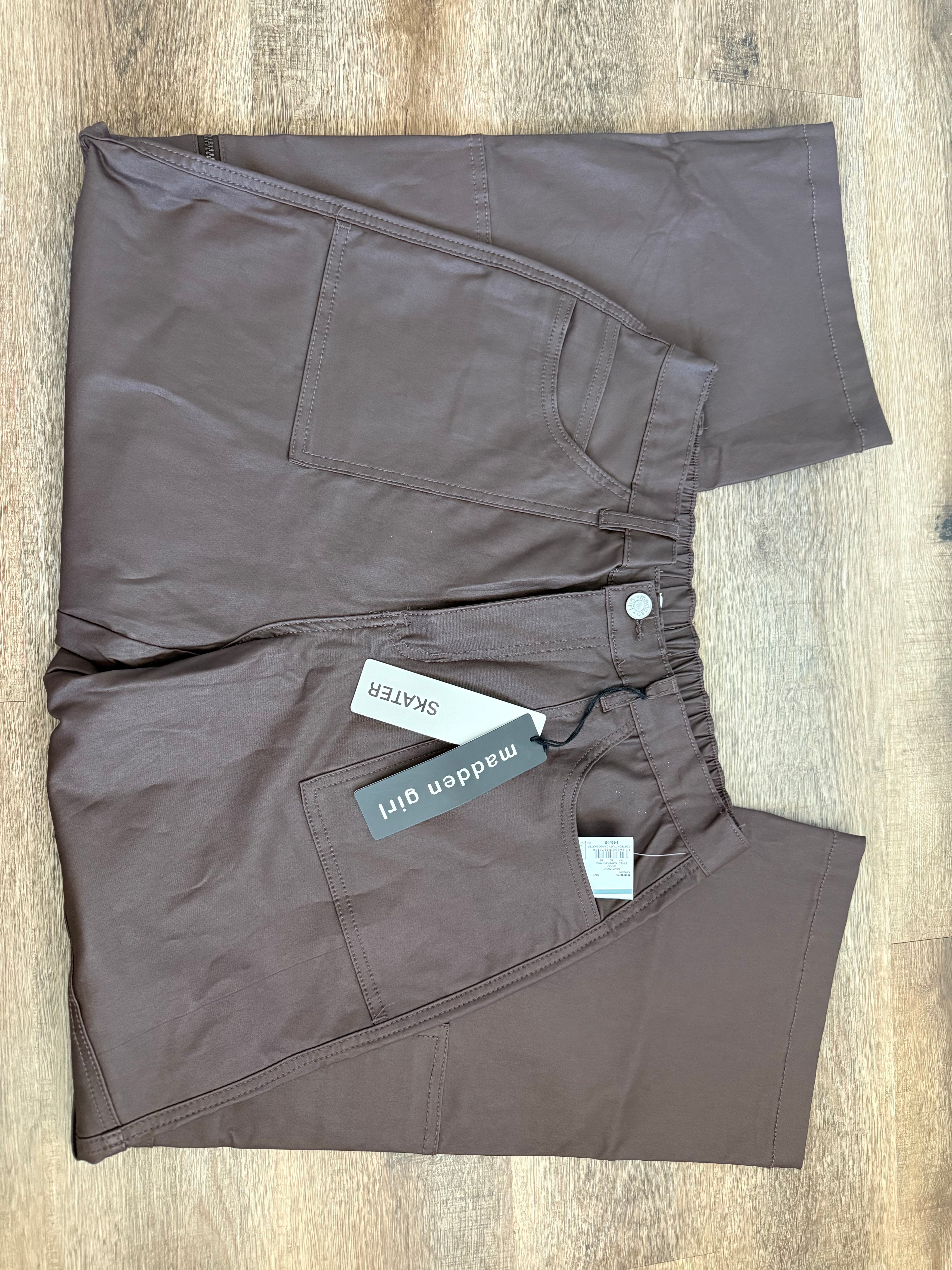 Madden Girl Cargos Size Large NWT