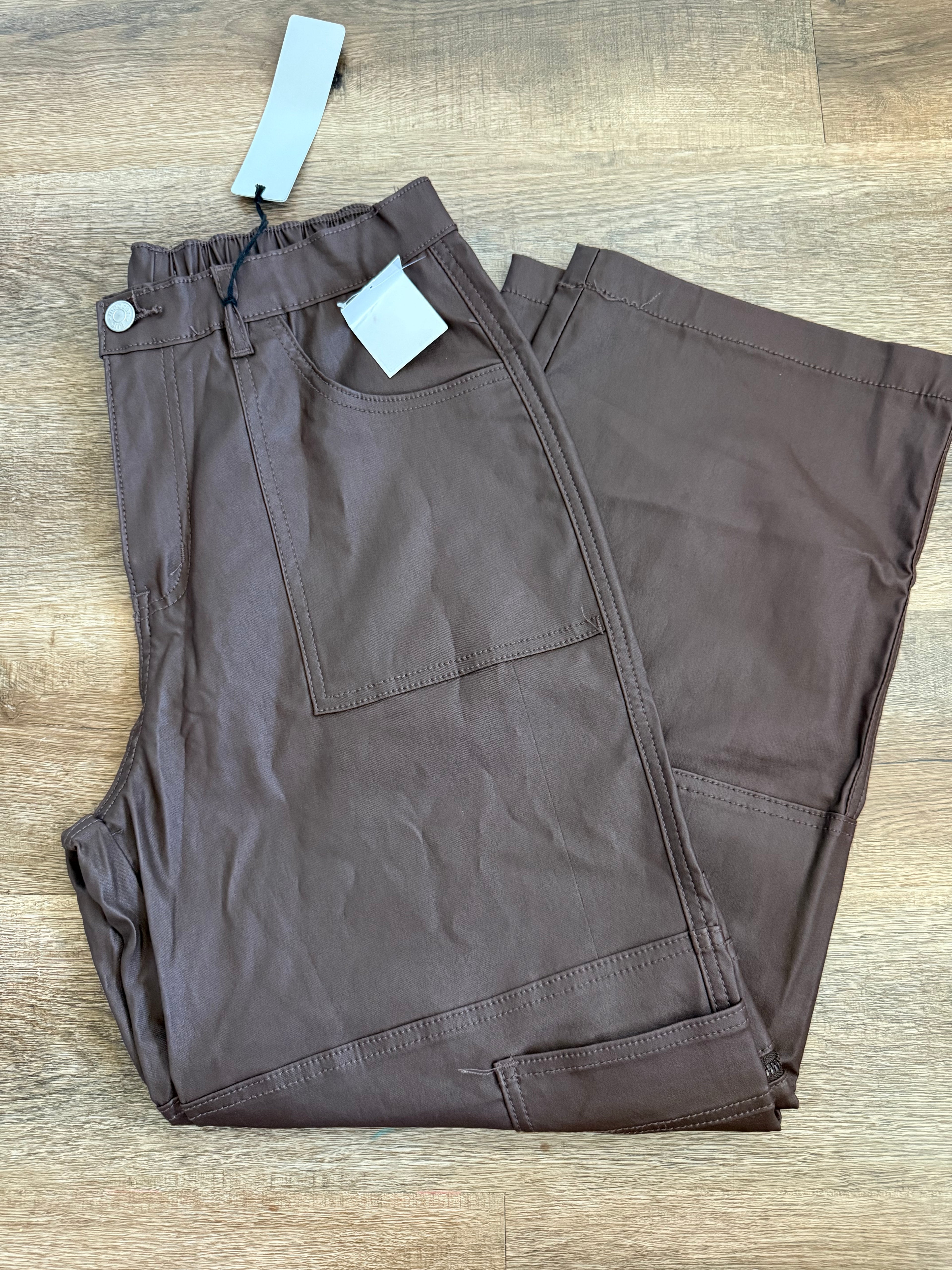Madden Girl Cargos Size Large NWT