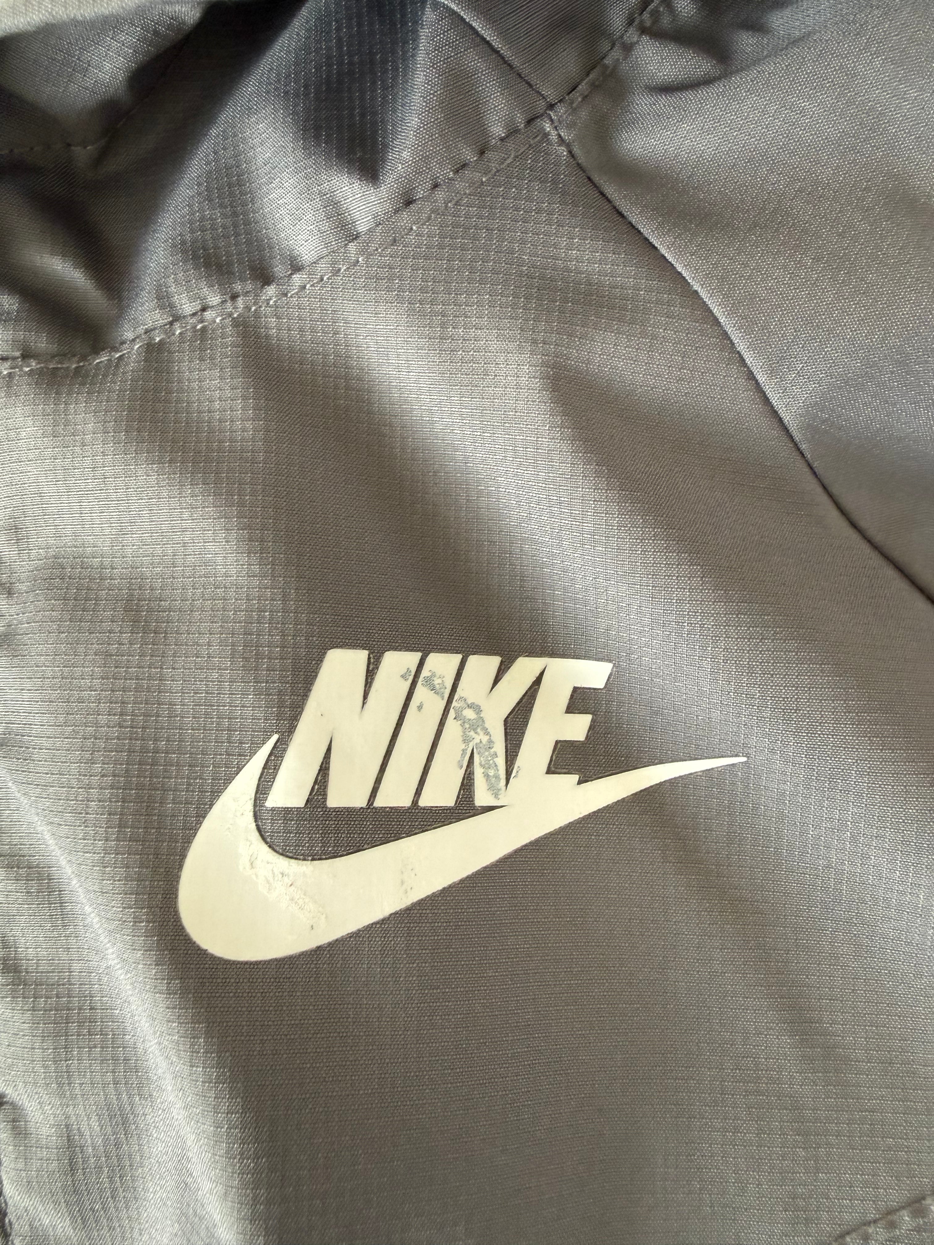 Nike Windbreaker - L (6-7yrs)